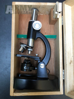 Neměcký mikroskop 50-500x. Plně funkční, včetně dřeveného boxu