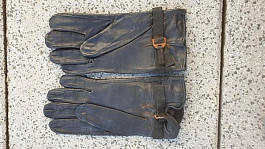Kožené vojenské rukavice 
