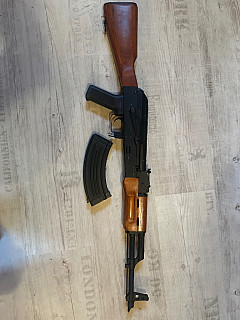AK cyma, dřevo-kov