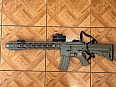 Airsoftová zbraň M4 - Salient Arms