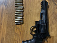 S&W .357 Magnum CO2 8 ran + 15 patron