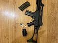 Prodám velmi lehce použitou elektrickou airsoft zbraň G36C