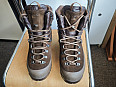 Téměř nové Boty KS Schwer NBK GTX® AKU Tactical ve vel EU 42