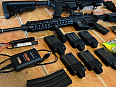 E&C MK18 & AR-15 + příslušenství a brašna