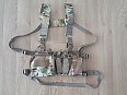 nový chest rig s držákem na mobil.