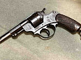 Revolver Chamelot-Delvigne M/1873M značený Henry