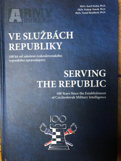 Kniha Ve službách republiky
