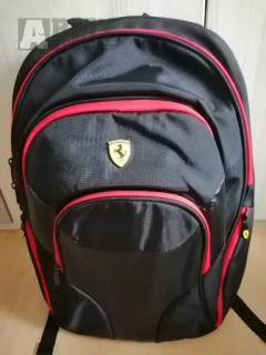 Nový batoh Puma Ferrari