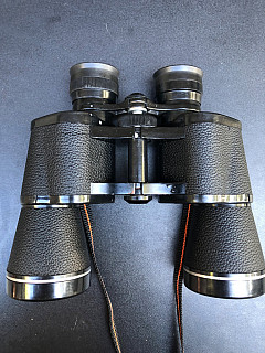 Starši lovecký dalekohled 10x50 Bresser Hunter. 