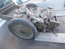 švýcarský vozík s municí