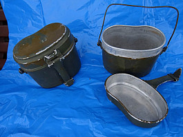 Ešus a polní lahev - sovětská armáda ca 1970