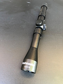 Puškohled na pistol Bushmaster 1.5x15