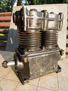 Kompresor k vozidlu OT -  65 , FUG 