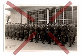 Fotka nastoupená jednotka Luftwaffe
