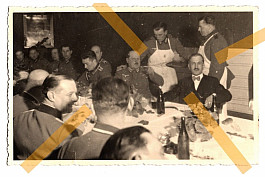 Fotky Wehrmacht oslava večírek vyznamenání důstojníci WH