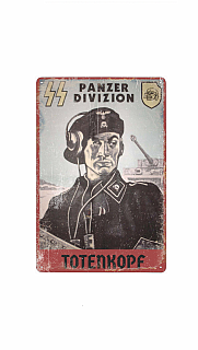 plechová cedule: 3. SS-Panzerdivision „Totenkopf“ (válečná propaganda)