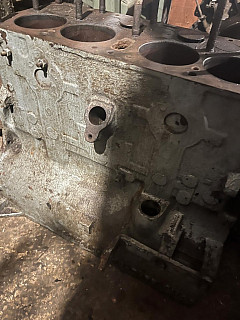 Prodám 2x blok motoru Jeep Willys