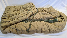 US Army M-1949 Mountain Sleeping Bag​ (1974)​, ​péřový ​spacák​ 