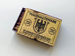 Originál německé druhoválečné zápalky Wehrmacht sirky WH cigarety