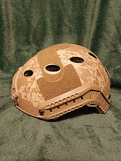 Prodávám helmu FAST