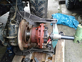 Stahovák náboje Tatra 813