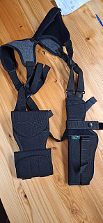 Podpažní pouzdro na revolver