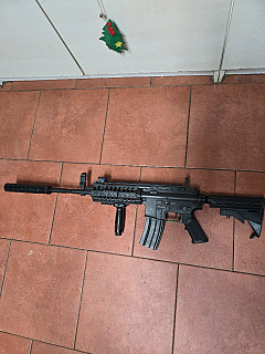 Prodám M4 blue edition,  AEG s lepší baterií 