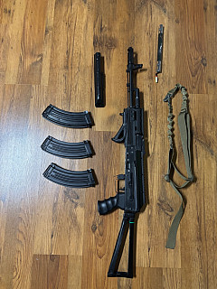 AKS 101 (CM.040) - celokov, sklopná pažba + baterie + zásobník 