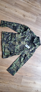 Prodám novou Blůzu 95 letní se zeleným potiskem - R modernizovanou