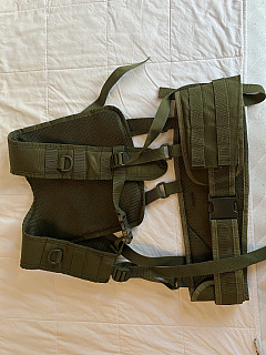 Taktický opasek, chest rig