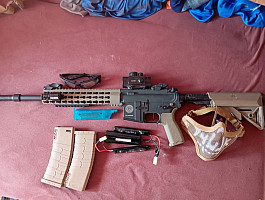 Prodám airsoft verzi AR-15 i s výbavou