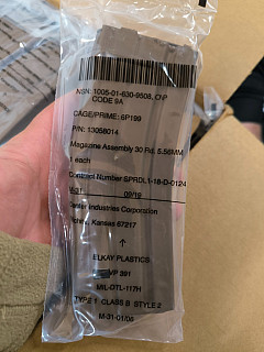 Nové zabalené zásobníky M4/m16