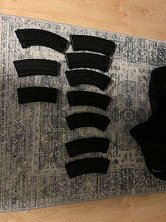 Prodám zásobníky AK a 2 M4