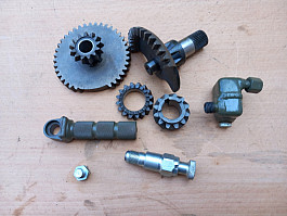 Náhradní součástky k vojenské EC 1 kVA