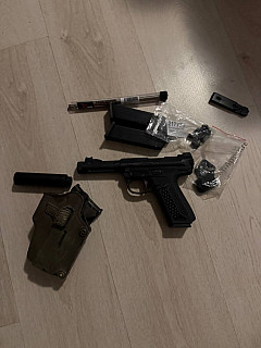 AAP-01 v upu + tlumic , zasobniky a holster