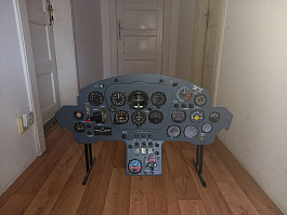 Letecká přístrojová deska první verze MiG 15