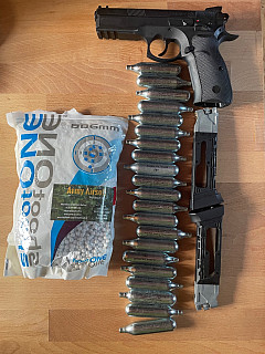 Prodám CZ 75 SP-01 SHADOW