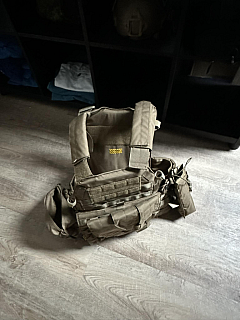 VESTA EMERSONGEAR COYOTE - jako nová