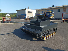 Pásový podvozek - minitank pro dvě osoby