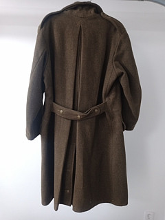 Britský dlouhý kabát