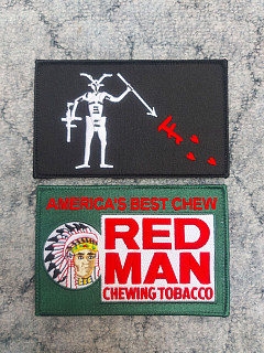 NÁŠIVKY PATCHES NÁŠIVKA PATCH US IR FOG BLACKBEARD ČERNOVOUS RED MAN TOBACCO AMERICA BEST VZ.95 MULTICAM