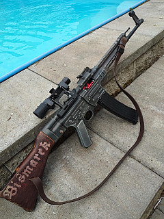 Stg44 s optikou zf43