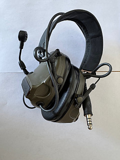 Peltor comtac sluchátka
