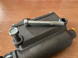 Gaz 69, Aro 461, Uaz hlavný brzdový valec