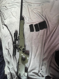 L96 vylepšena (lze vyměnit za kovového kalacha 101-74 nebo RPK 16 a PKM)