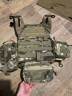 Nosič plátů multicam , Vesta