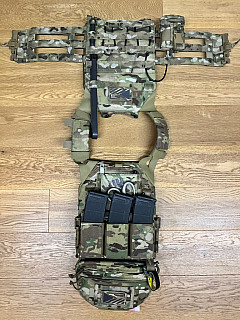 Nosič Warrior LPC [V2] Multicam vel.M + sumky