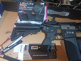 airsoftova zbraň M4 EDGE RRA černá specna Arms SA-E03