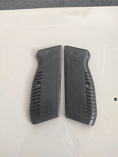 Střenky CZ 75 Retro (duralové)