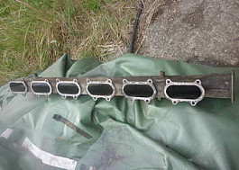 Sací potrubí pro motor tanku